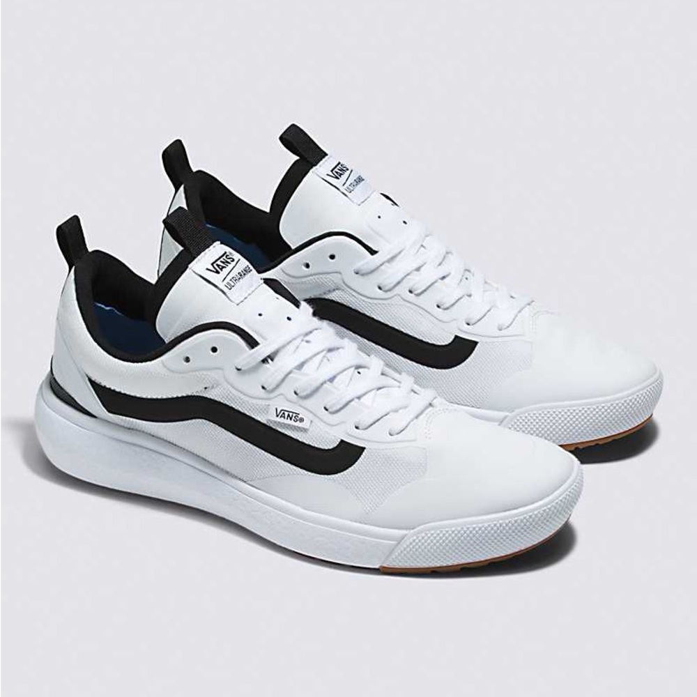 Like New! Vans MTE UltraRange EXO Shoe White with Black Accents